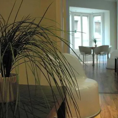 Short Group Gracia Serviced Apartment *