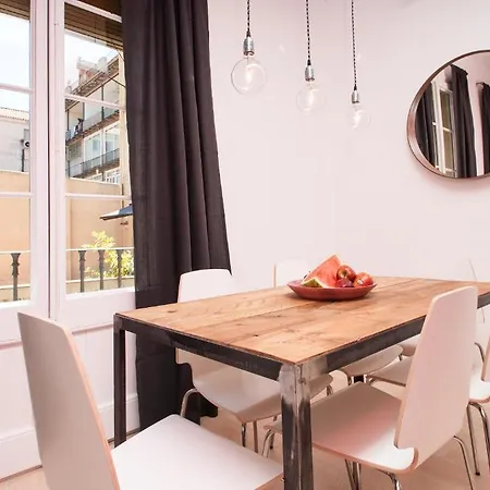 Short Group Gracia Serviced Apartment *